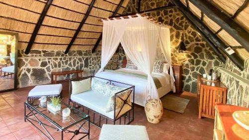 Matopos Cabin | Big Cave Camp