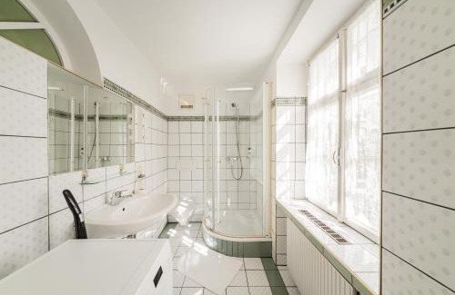 Spittelberg Apartment | Big Ceasars Volkstheater close to City Center