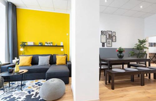Neuhausen Apartment | Big Central Apartment near Rotkreuzplatz with 3 BR for 12 PAX