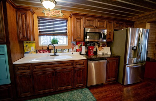 Fort White Cabin | Big Cypress Lodge on Sante Fe River-Sleeps 14, Bring horses, RV and your boat!