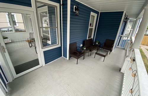 Michigan City House | Big Family House 5 Minutes from Lake Michigan/Blue Chip Casino/Brewery/Wineries!