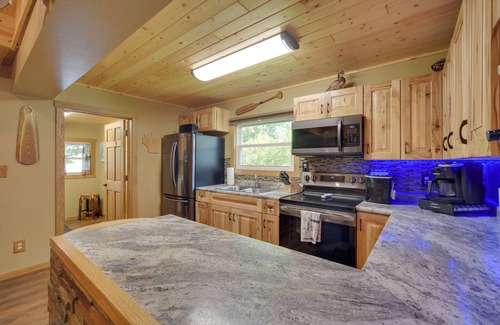 Rice Lake House | 'Big Fish Bay Hideaway' - Rice Lake Home w/Dock!