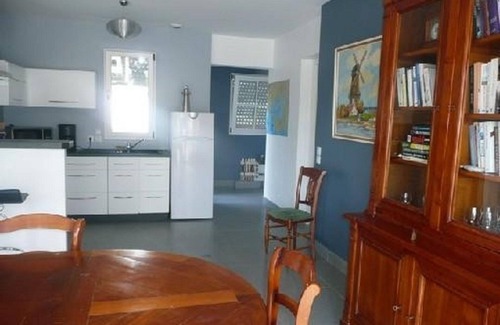Arradon House | Big garden, 200m beach, shops 500m, wifi,