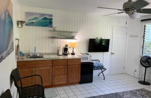 Kahaluu Bay Hotel | Big Island Retreat - No Resort Fees