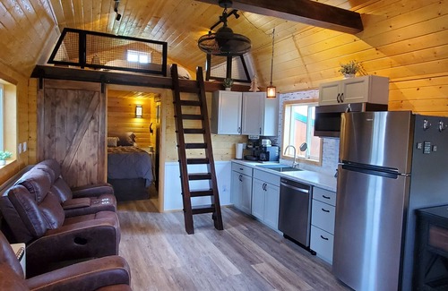 Big Lake Cabin | Big Lake Cabin w/Hot Tub, Sauna & Watercraft Rentals