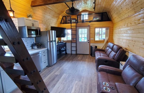 Big Lake Cabin | Big Lake Cabin w/Hot Tub, Sauna & Watercraft Rentals