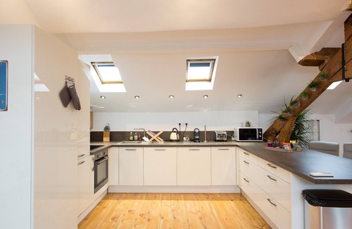 Riou - Petit Juas - Av de Grasse Apartment | Big loft 107m2, 10min walk to Palais des festivals