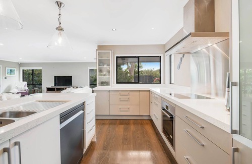 Manly House | Big Manly beachside with Pool