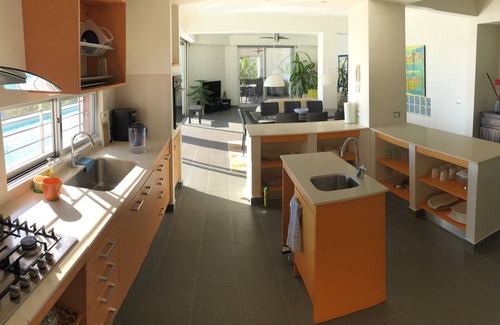 Tarcoles House | BIG Ocean View/Nice Pool -Relax on top of the mountain & in the middle of Nature