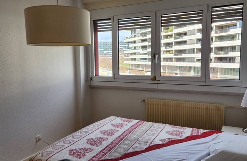Saint-Jean and Charmilles Bed & Breakfast | Big Room, Bus 200m,10 minutes Town CenterAirport