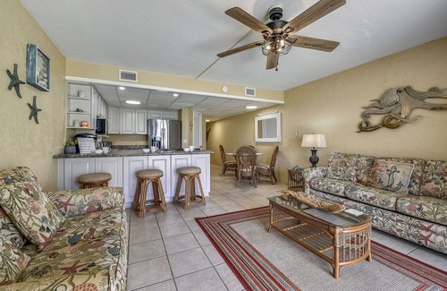 Gulf Lagoon Beach Condo | Big Savings Summer Deals! Dog-friendly beach condo ~ Winter '26 $1800/mo