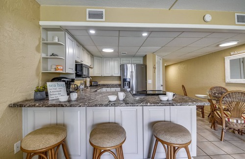 Gulf Lagoon Beach Condo | Big Savings Summer Deals! Dog-friendly beach condo ~ Winter '26 $1800/mo