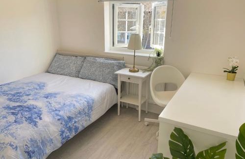 Wapping Apartment | Big Shadwell House Close Station and Tower Bridge