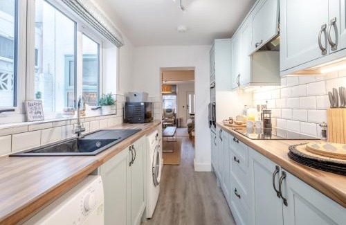 Lowestoft House | Big Skies