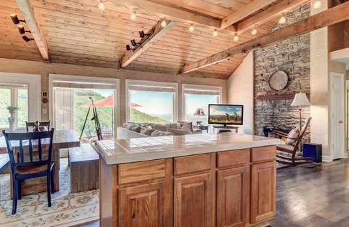 Big Canoe House | Big Sky - Blue Ridge Mountain Views, Screened Patio, 2 Fireplaces & Fun Extras