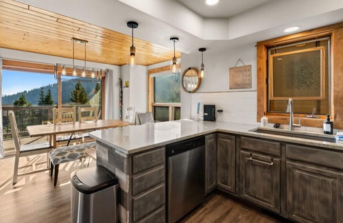 Big Sky Condo | Big Sky Condo - Ski-in, Ski-out access to Big Sky resort, Freshly remodeled