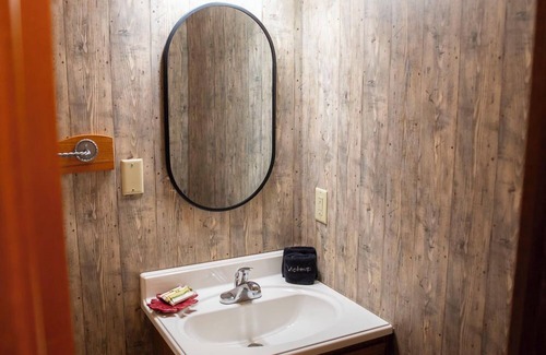 Logan Cabin | Big Sky Lodge - Hosted by The Chalets