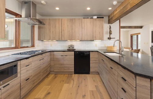 Big Sky House | Big Sky Vacation Rentals: MVC Bear`s Lair