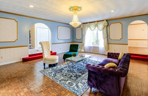 Andover House | Big Stone Gap Mansion: Private Pool & Home Theater