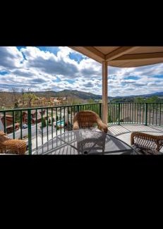 Pigeon Forge Apartment | BigBear 3005