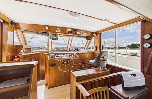 Downtown Juneau Boat Rental | Bigenuff II Vintage Charm Meets Waterfront Adventure