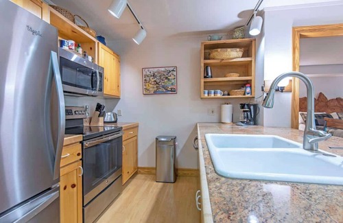 Driggs Condo | Biggest 2 bedroom @ Teton Creek Resort - Hot Tub!