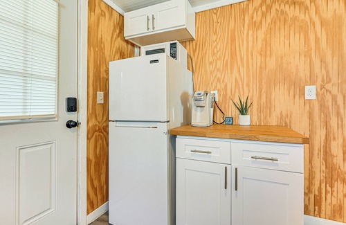 Old Lyme Apartment | Bike, Crab & Golf: Beach Retreat in Old Lyme