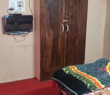 Vattakanal Hostel | Bikers Dorm At Happy Vatta