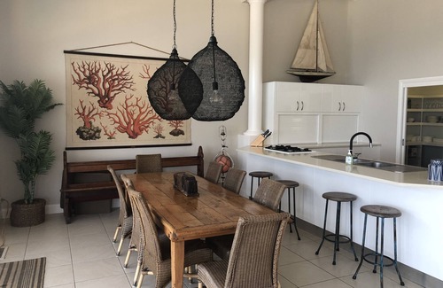 Culburra Beach House | Bikini Bottom Culburra (Oceanfront)