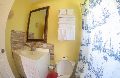Rhyne Park Village Apartment | Bilberry Vacation home