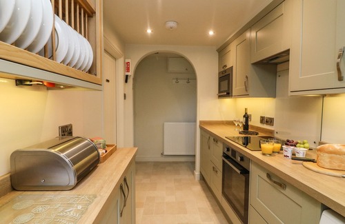 Bainbridge Cottage | BILL'S PLACE, luxury holiday cottage, with open fire in Bainbridge