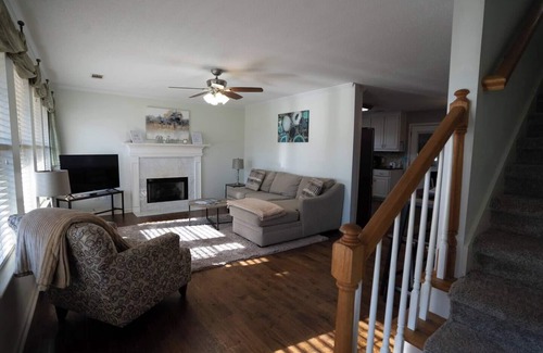 Lake Oconee House | Billiards, ping pong, foosball, and Lake Oconee waterfront.