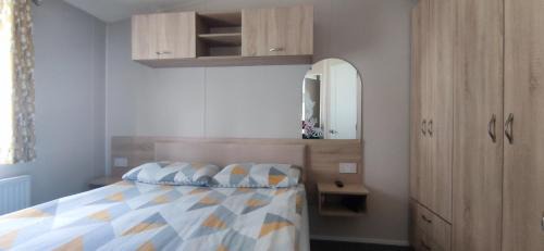 Great Houghton Apartment | Billing Aquadrome Northampton, 2 bedrooms caravan