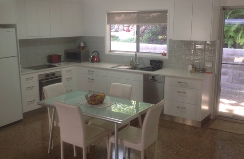 Coolum Beach House | Billy's Beach Retreat-Coolum Beach- Pet friendly home-linen included-free Wi-Fi