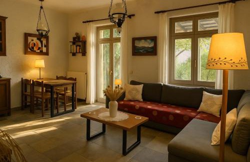 Aegina Apartment | Billy's Place