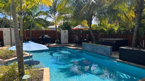 Wilton Manors House | Billy's Resort- Men Only - Solo Hombres