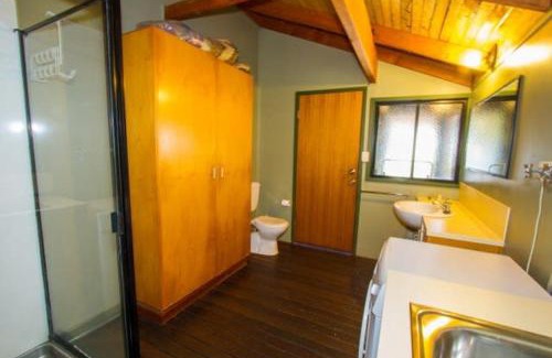 Seventeen Seventy House | Bimbimbi - Two-Bedroom Rustic Holiday Hideaway with Gorgeous Views in Historic 1770