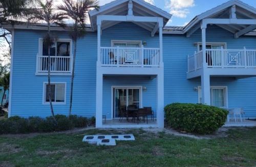 Alice Town Apartment | Bimini 2BR-2BA Ocean View Near Infinity Pool & Beach