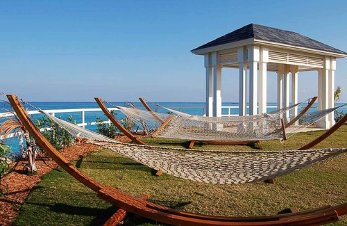 Alice Town Condo | Bimini Breeze... Bimini Bay 3rd Floor Condo