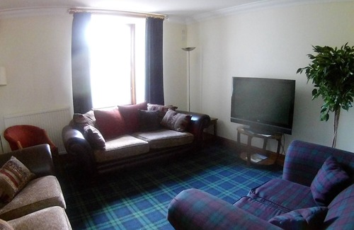 Central Aberdeen House | Bimini is ideal for family/friend/work colleagues get together's