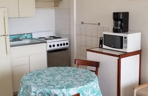 Hollywood Lakes Hotel | Bimini Motel
