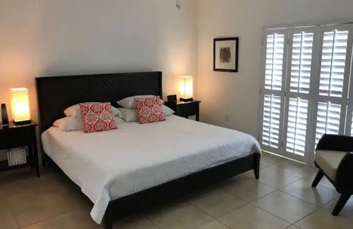 Alice Town Condo | Bimini Paradise 2 Bedroom - Next to Scenic Beach