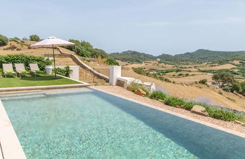 Mercadal Villa | BINI AUMAYA - Stunning country house with private pool and free WiFi.