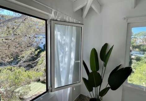 Los Delfines House | BINIFORCAT