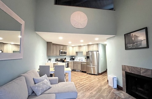 Birch Bay Condo | Birch Bay Beach Condo-Beautiful views with 2 patios!