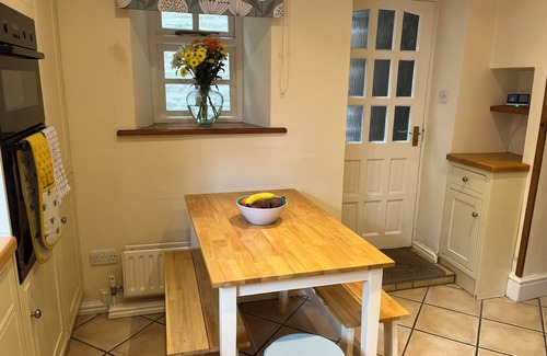 Skipton Cottage | BIRCH COTTAGE, pet friendly, character holiday cottage in Skipton