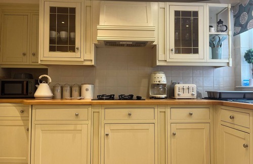 Skipton Cottage | BIRCH COTTAGE, pet friendly, character holiday cottage in Skipton