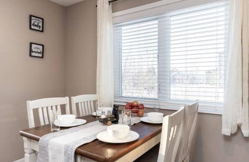 Fairbanks House | Birch Hill Retreat Great location2+gArAge+AurorA