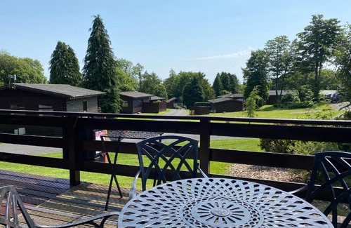 Newton Stewart Ski Chalet | Birch Lodge 21 with Hot Tub