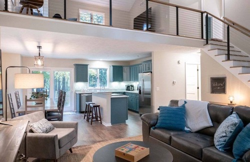 Saugatuck House | Birch Lodge - Peaceful privacy in Saugatuck